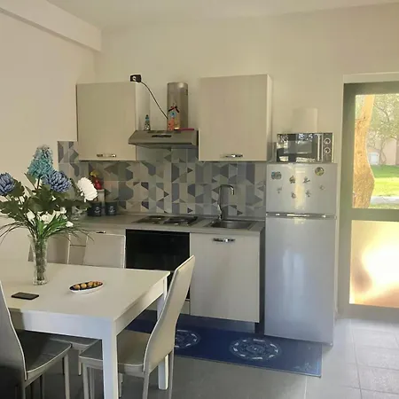 Anno Zero Sweet House *