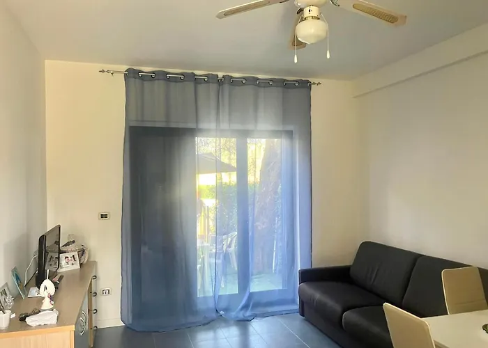 Anno Zero Sweet House *